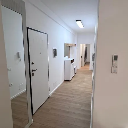 Apartment West Hills