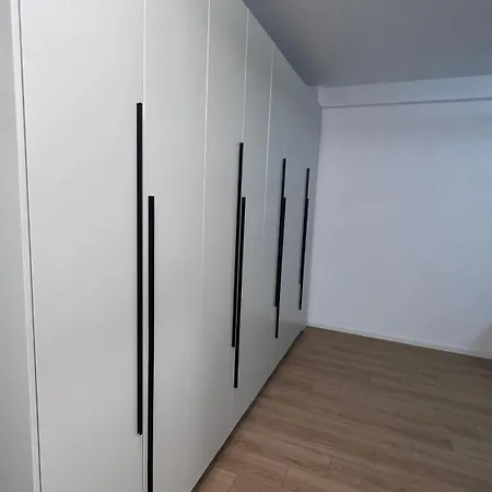 Apartment West Hills
